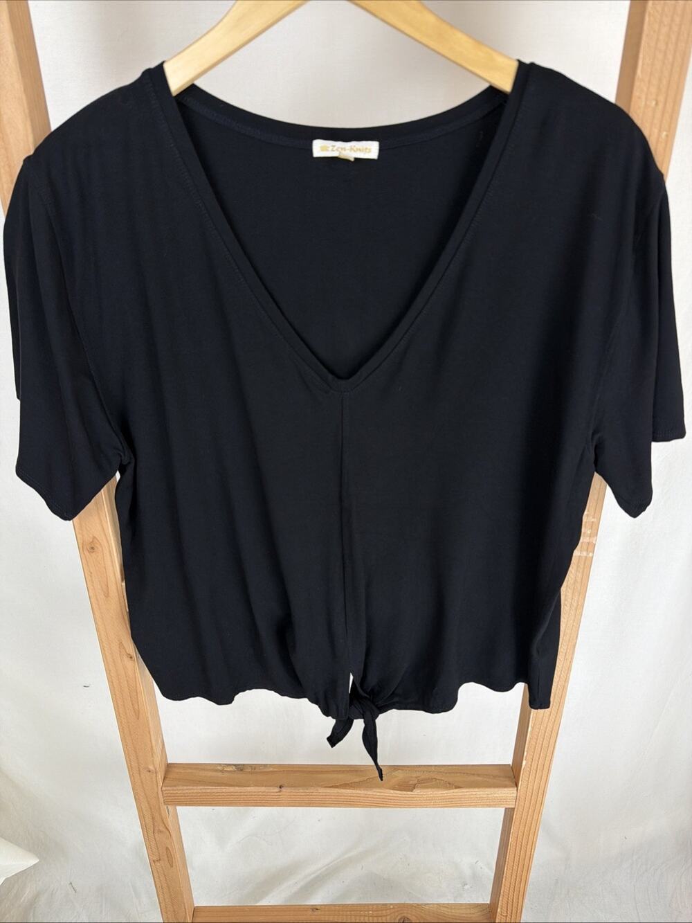 NWT Zen Knit Black Short Sleeve V-Neck Tied Front Hem Cropped Top #0934 XXL